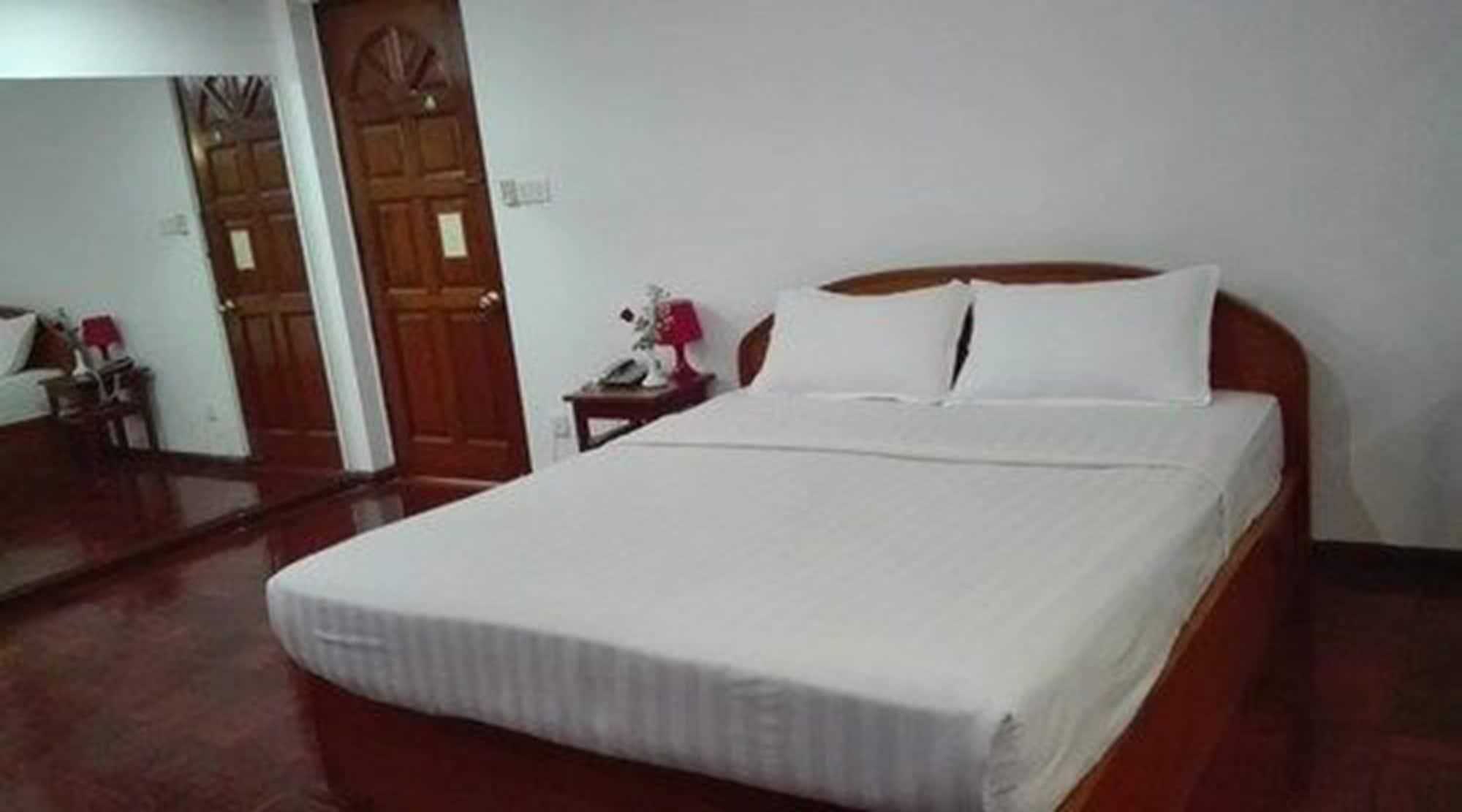 Airport Inn Gyogon Buitenkant foto