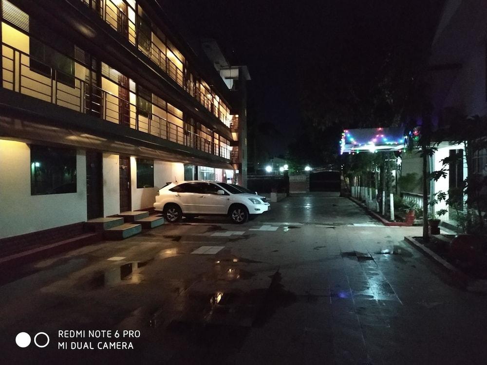 Airport Inn Gyogon Buitenkant foto