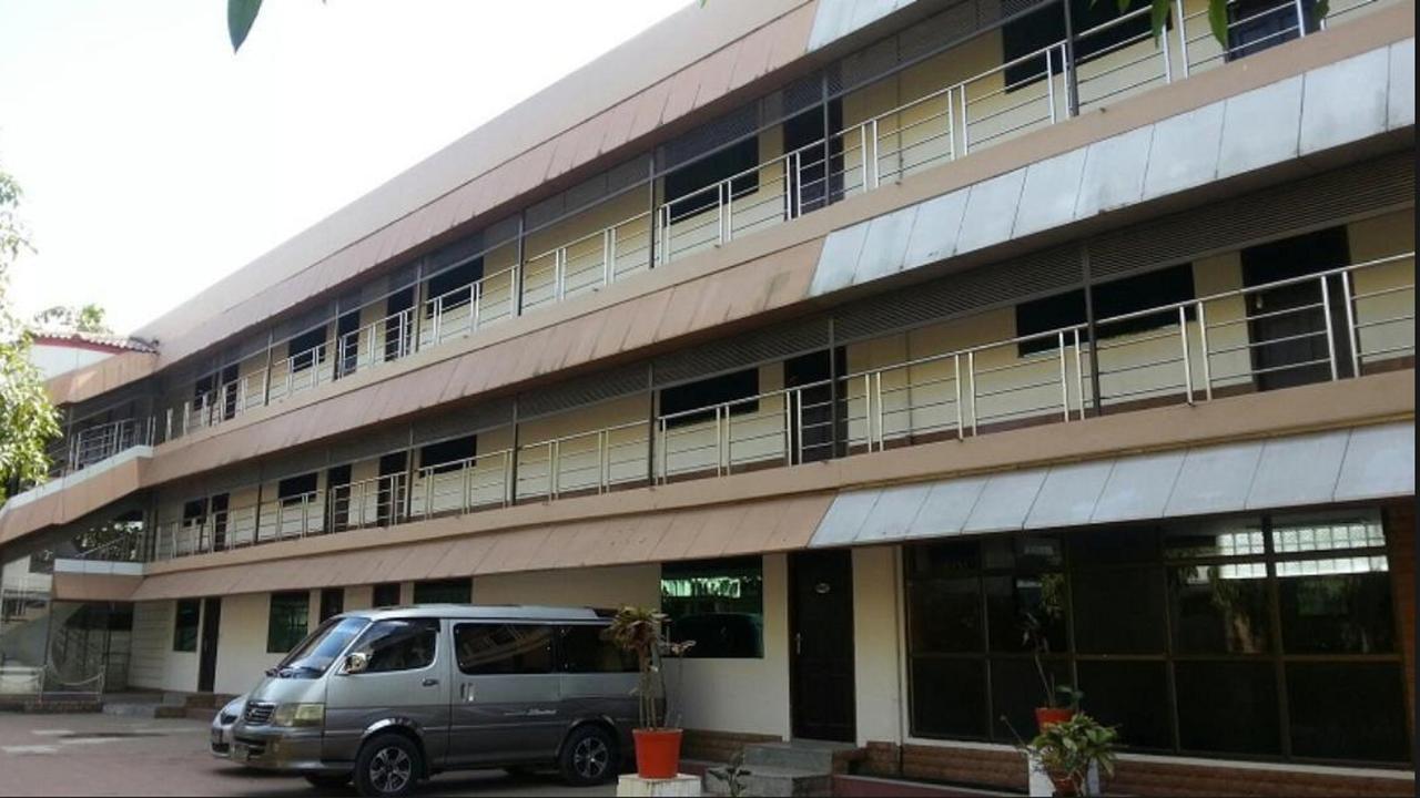 Airport Inn Gyogon Buitenkant foto